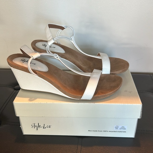 Style & Co White Snake Mulan Wedges 8M - Picture 6 of 6